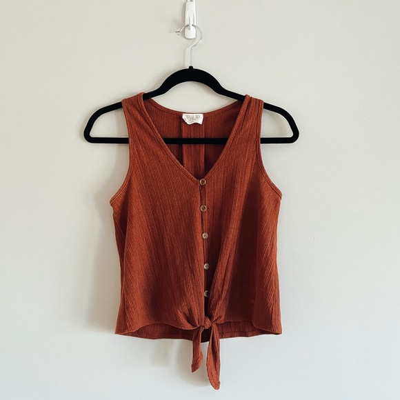 ASOS Tops - ✨2for$15✨ // Sienna Sky Button Down Tank
